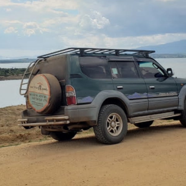 Land cruiser TX Rent the best Land cruiser TX in Rwanda